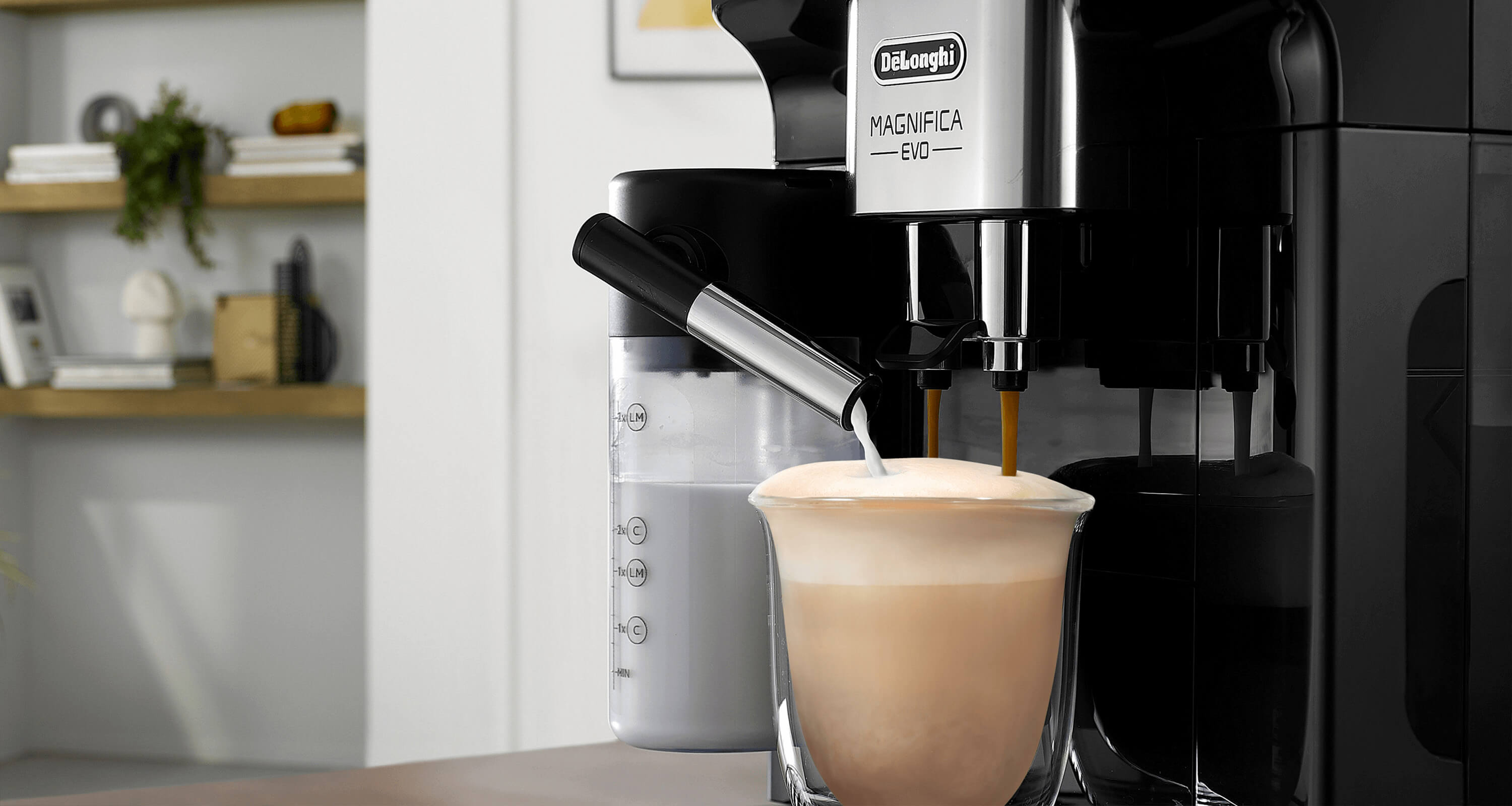 De'Longhi Magnifica Evo Automatic Coffee Machine – The Espresso Club